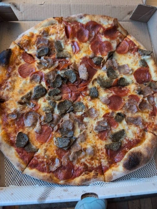 Build Your Own Pizza (12" Medium).
