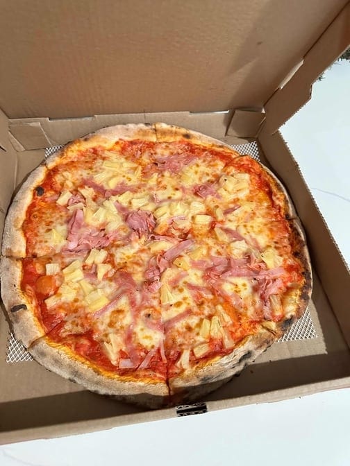 XXL Hawaiian Pizza (XXL 18").